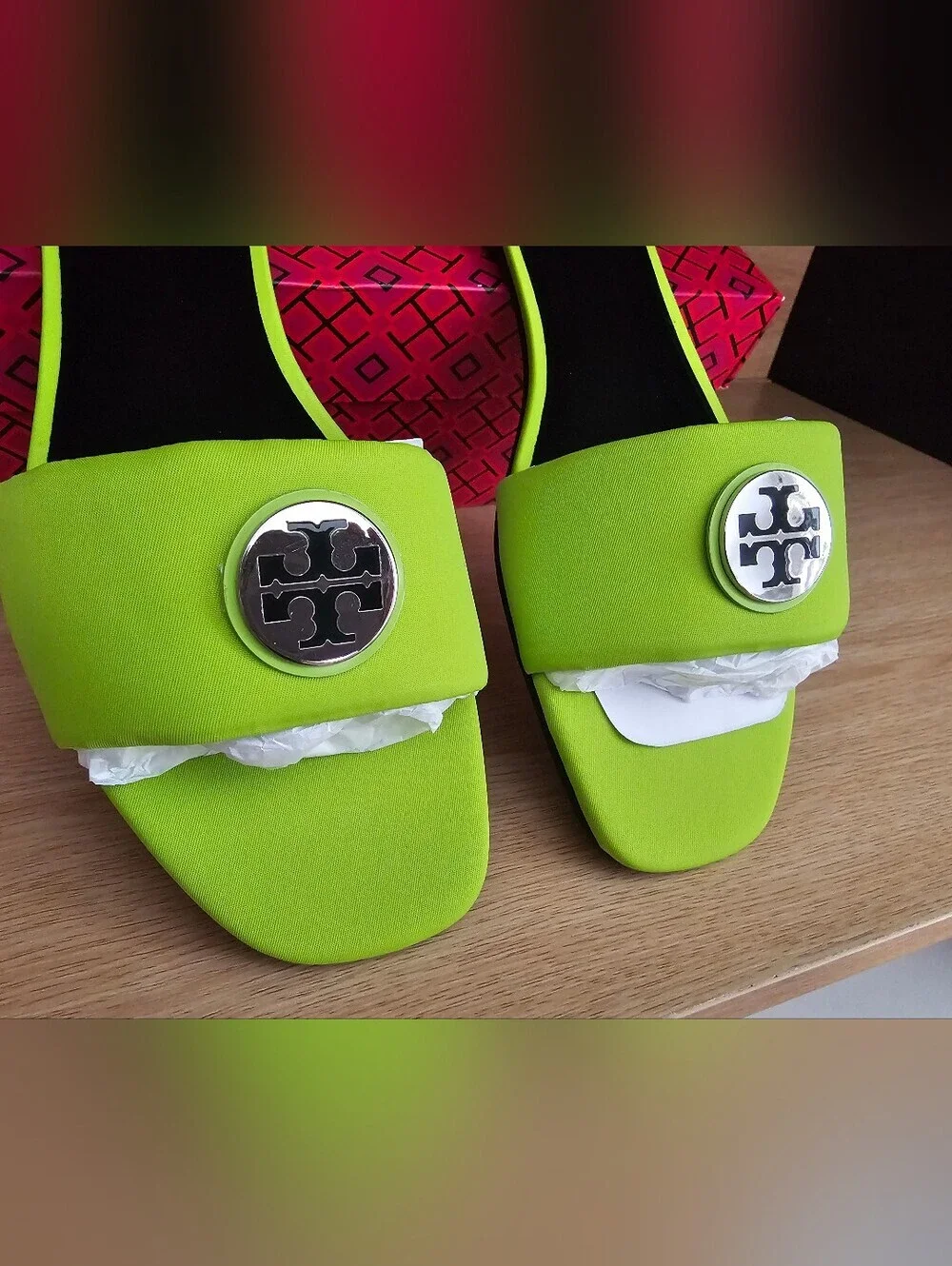 Tory Burch Neon Lime Slide Sandals with Logo Medallion. 8.5